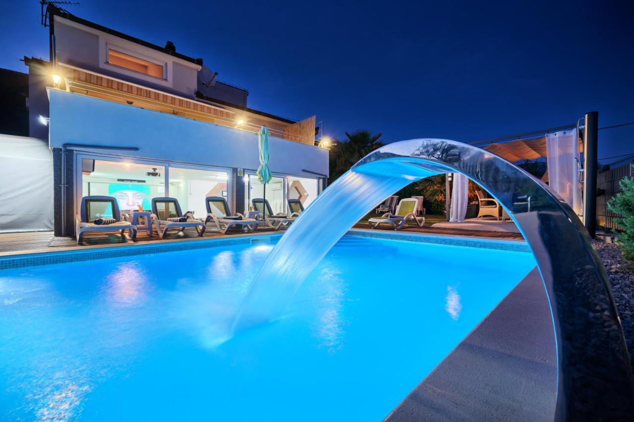 Kaštel Stari Sun Castle Holiday House Babic מראה חיצוני תמונה