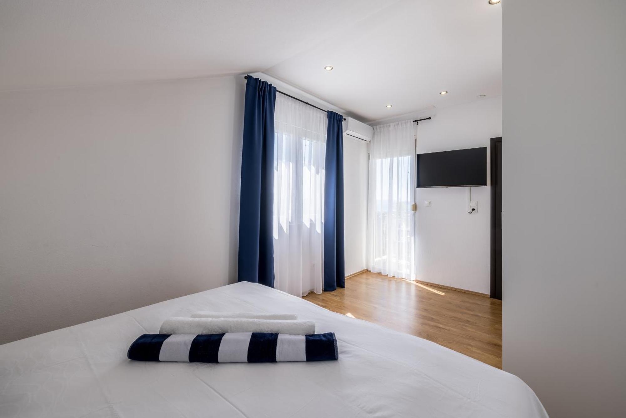 Kaštel Stari Sun Castle Holiday House Babic מראה חיצוני תמונה