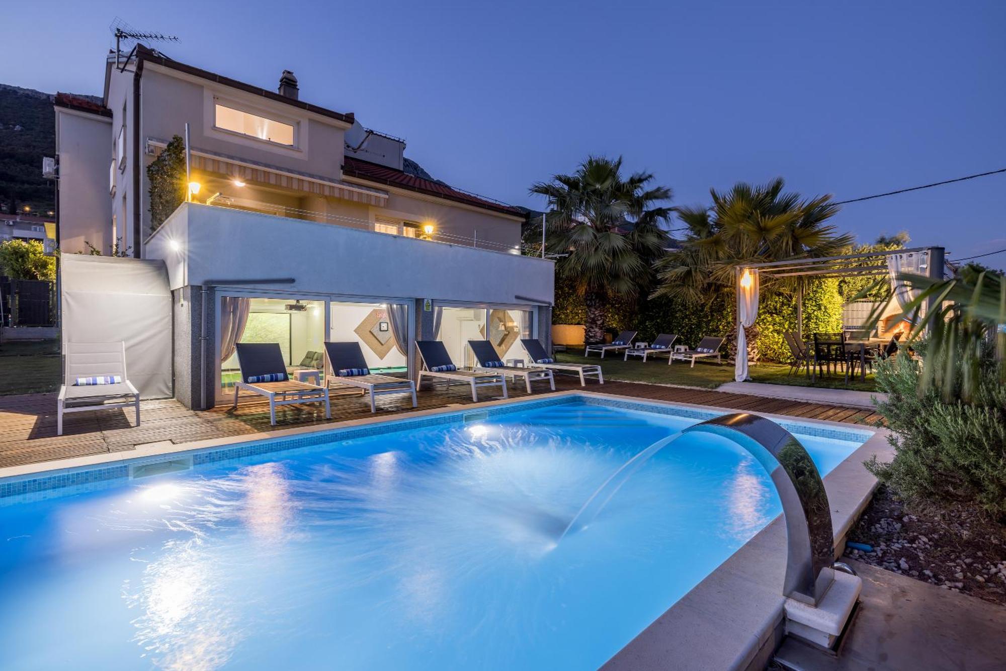 Kaštel Stari Sun Castle Holiday House Babic מראה חיצוני תמונה