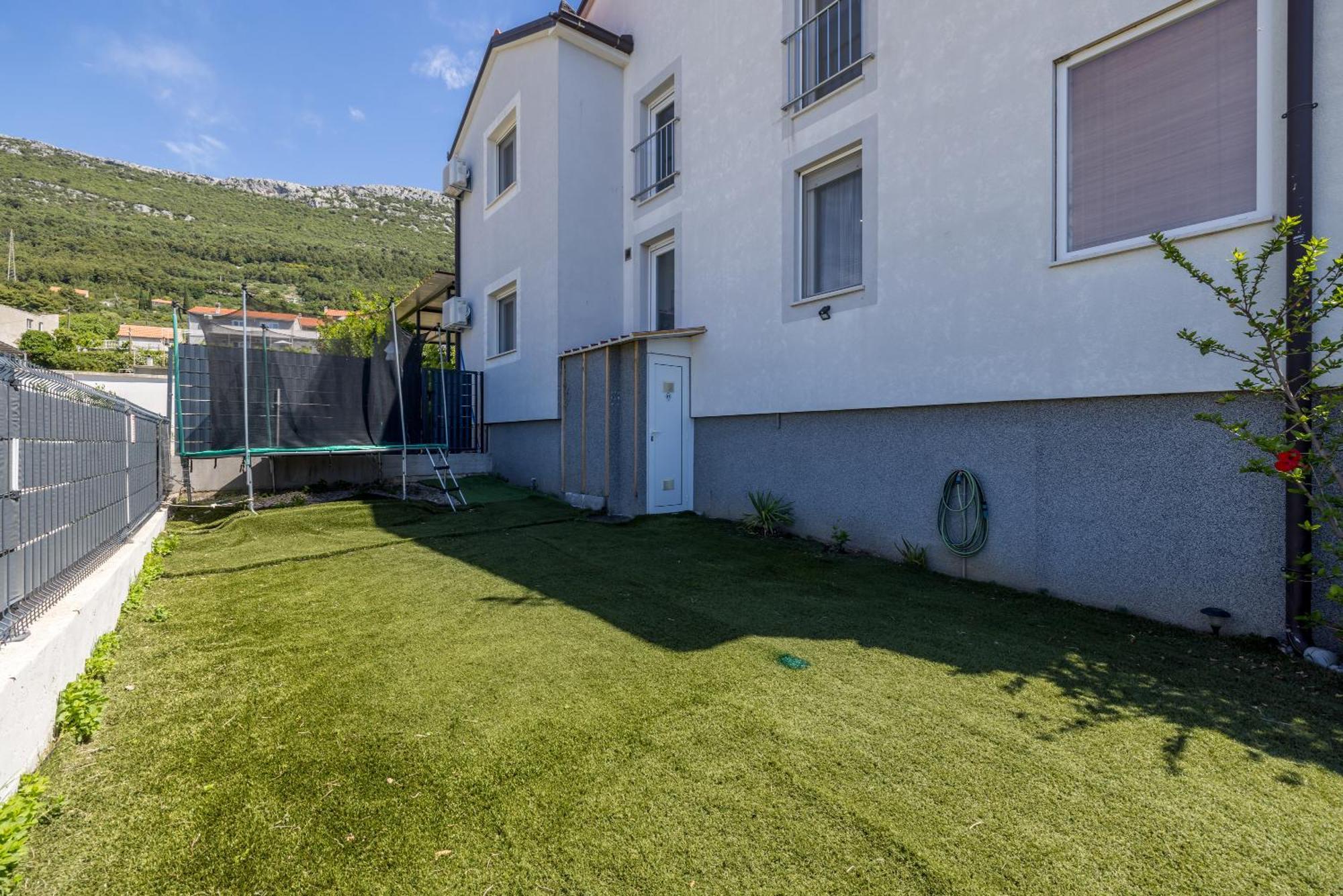 Kaštel Stari Sun Castle Holiday House Babic מראה חיצוני תמונה