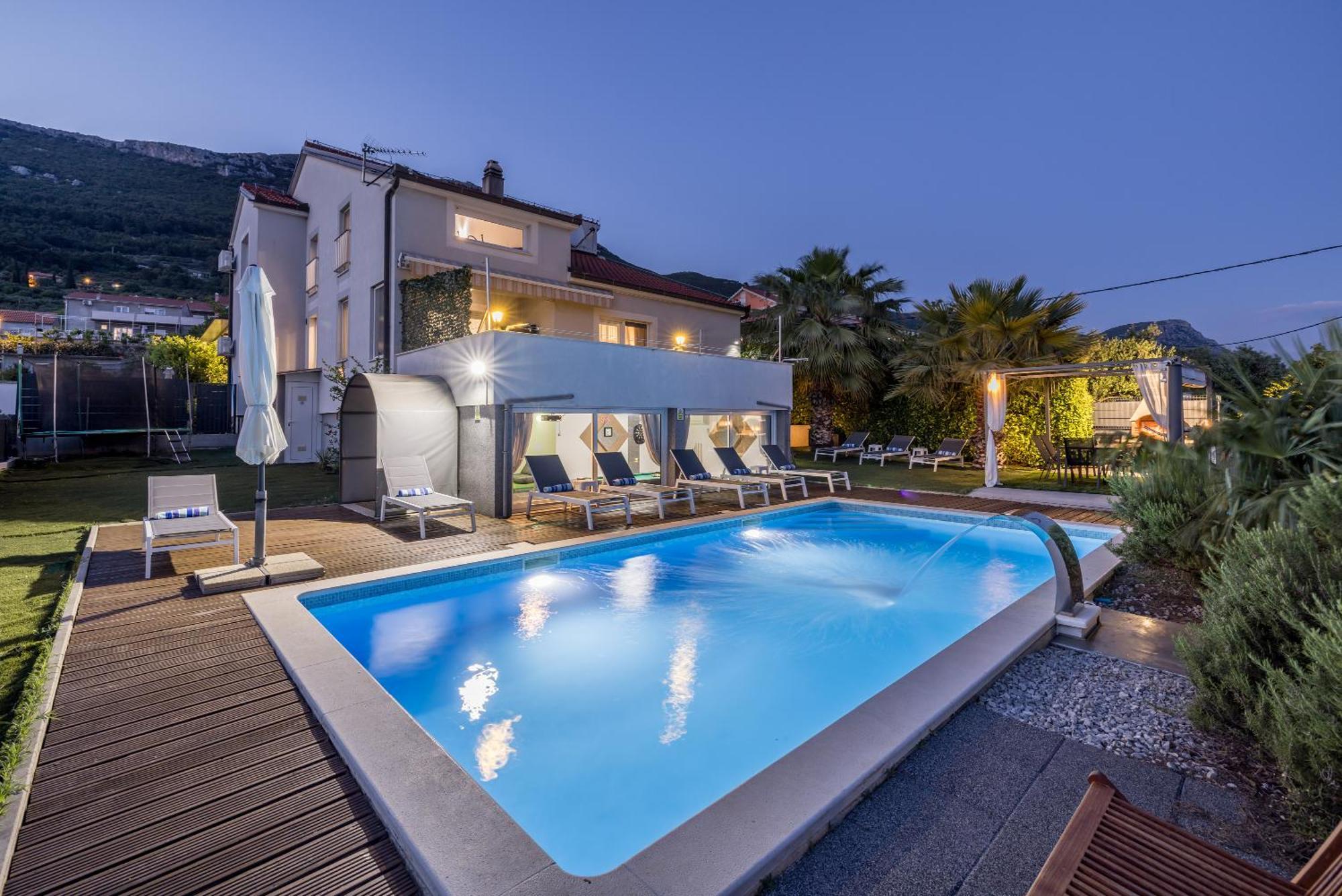 Kaštel Stari Sun Castle Holiday House Babic מראה חיצוני תמונה
